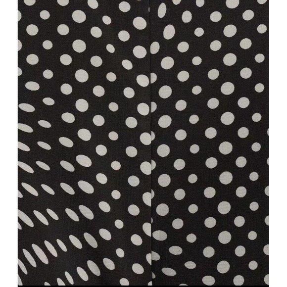 WAYF Polka Printed V-Neck Cap Sleeve Midi Dress Size Medium M Black/White Dots - Picture 3 of 6